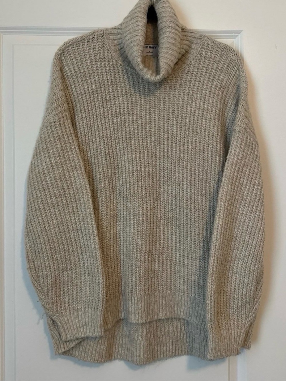 Old Navy Turtleneck Sweater | Size Medium | Tunic Length